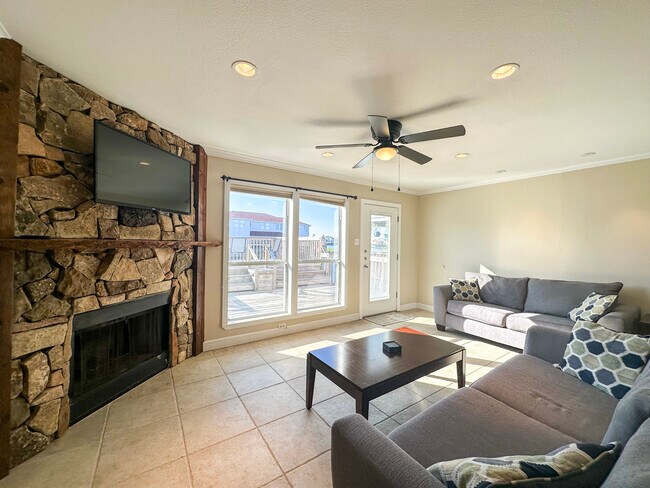 Building Photo - 15409 Salt Cay Ct