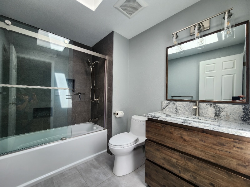 Building Photo - 20673 Marine View Dr SW