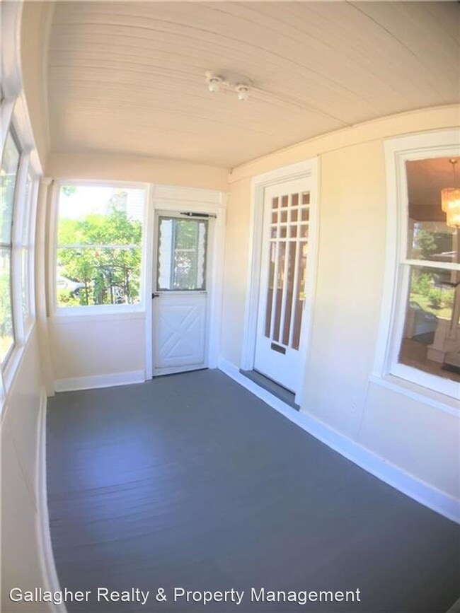 Building Photo - 4 br, 1 bath House - 55 Fort Hill Terrace