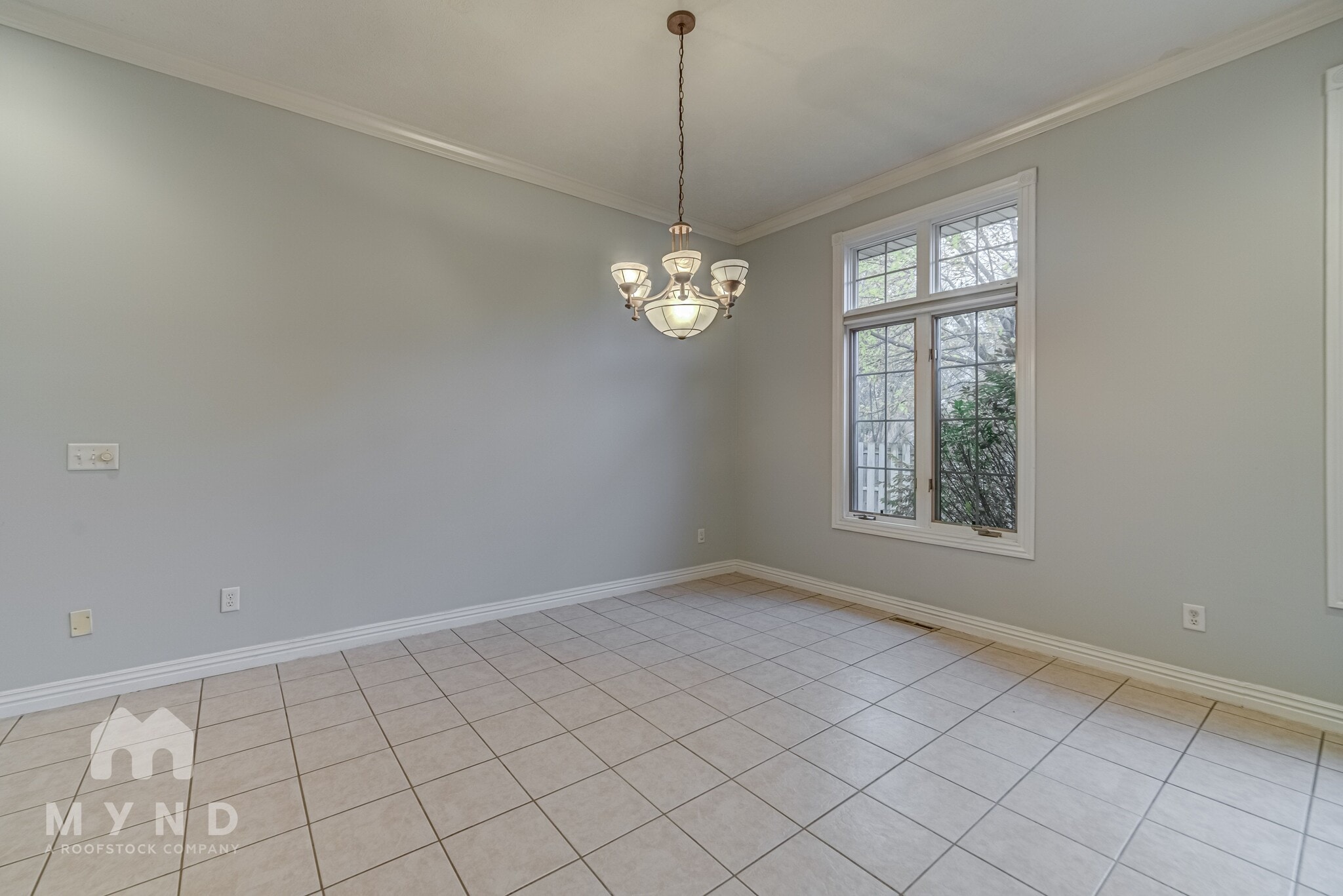 Building Photo - 3253 S Kickapoo Ave