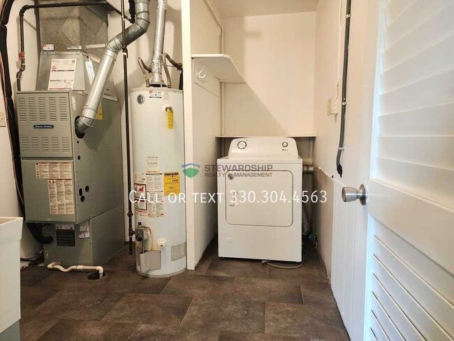 Building Photo - 2461 Briner Ave