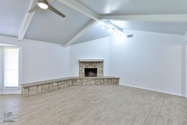 Building Photo - Complete RENOVATION only a few years ago!  Large bedrooms!