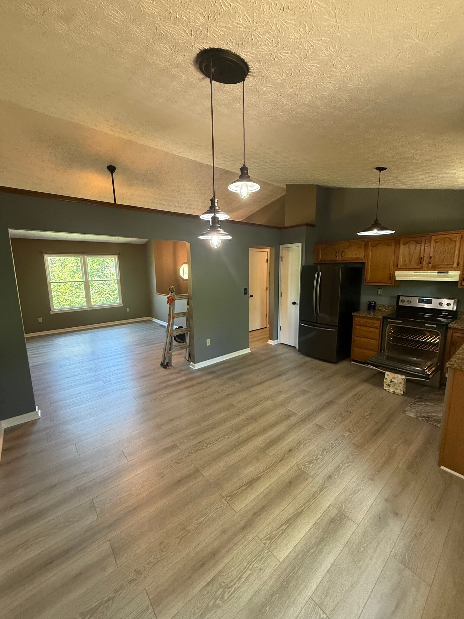Building Photo - 2640 Ridgecrest Ln