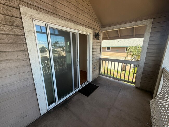 Building Photo - Upstairs Iao Parkside 2/2