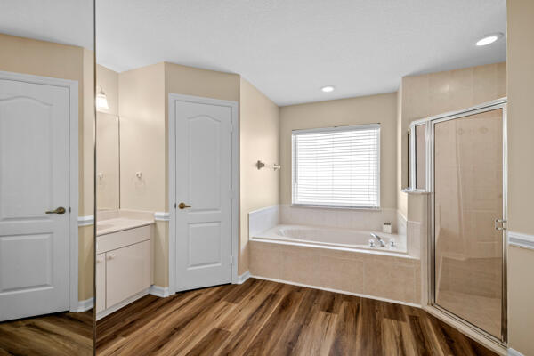 Building Photo - 5777 NW Eskimo Cir