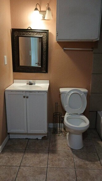 Building Photo - 342 Casa Grande Dr