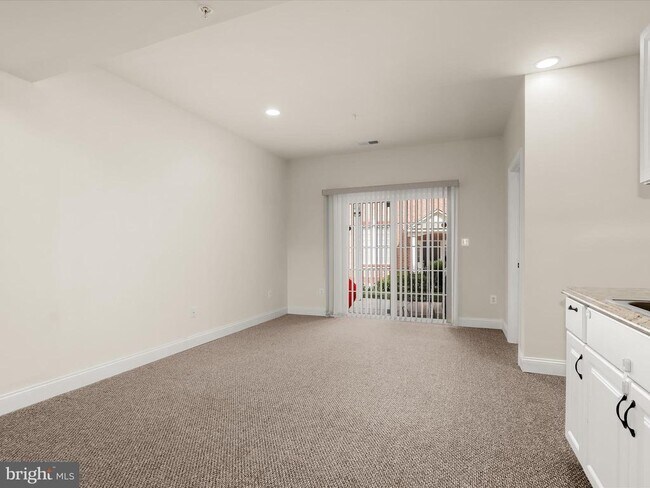 Building Photo - 7761 Crystal Brook Way