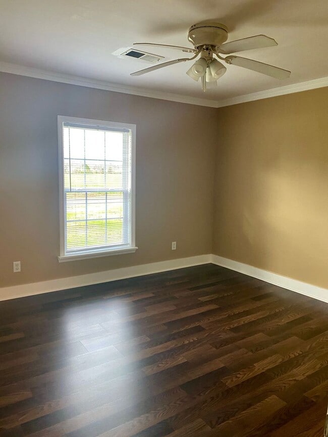 Building Photo - Amazing property! Dreamy wraparound porch! Immaculate & Completely Updated! 3 Bedrooms/2 Baths!