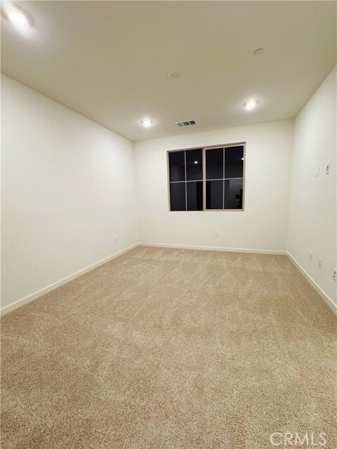 Building Photo - 2601 Durfee Ave