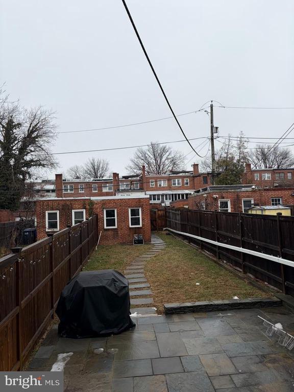 Building Photo - 223 Ingraham St NW