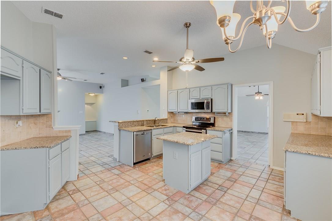 Building Photo - 7125 Northpointe Dr
