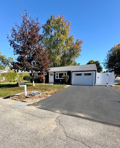 Building Photo - 64 Kelwyn Dr