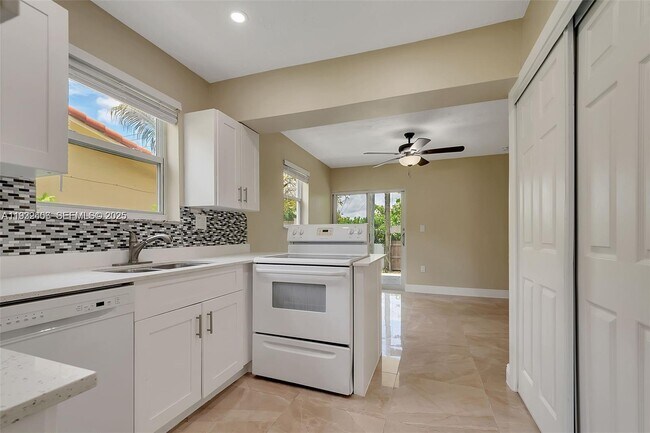 Building Photo - 9243 SW 204th Terrace