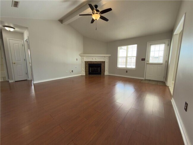 Building Photo - 1741 Apple Butter St