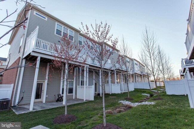 Building Photo - 2706 Amber Crest Rd