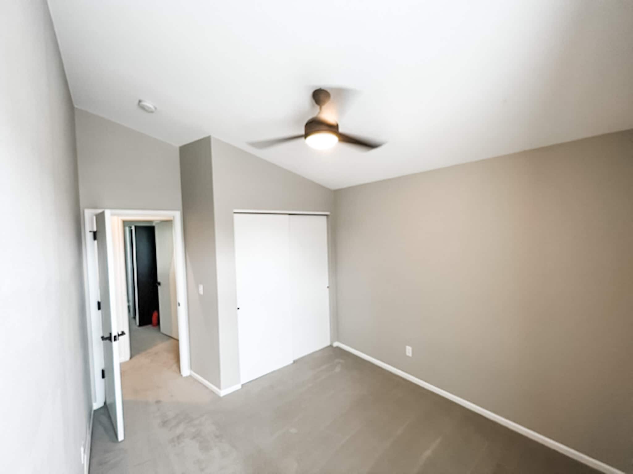 Guest bed 1. - 649 Foxtail St