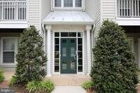 Building Photo - 7500 Calderon Ct