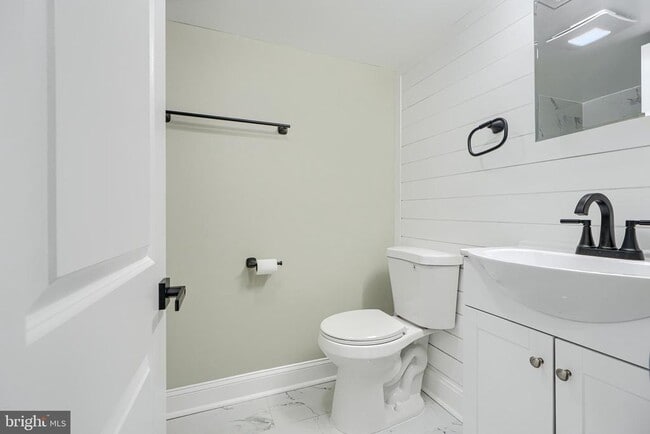 Building Photo - 3901 Forrester Ave