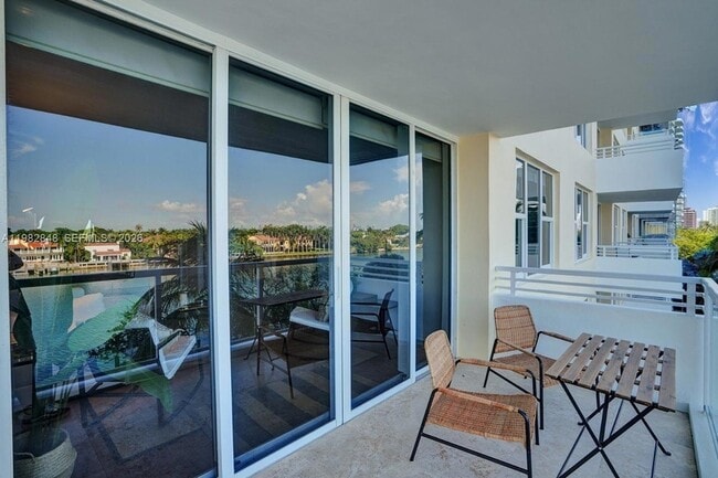Building Photo - 5600 Collins Ave
