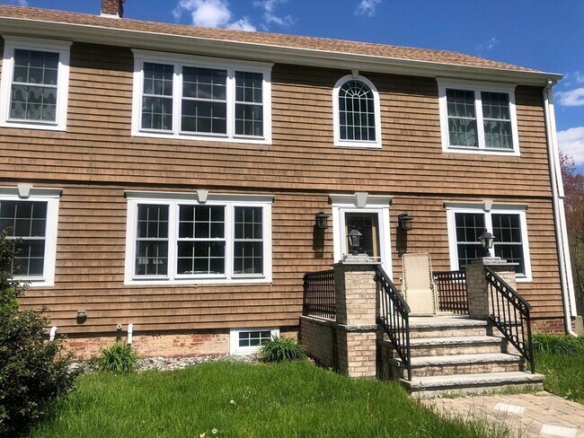 Building Photo - 218 Thurber Ave