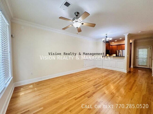 Building Photo - 1092 Glenridge Pl NE
