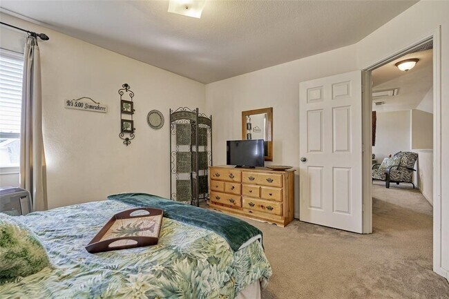 Building Photo - 21519 Falvel Sunrise Ct