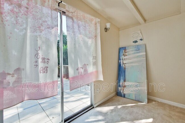 Building Photo - 18850 Newsom Ave