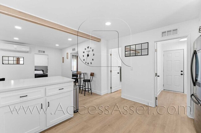Building Photo - 434 Highland Ave