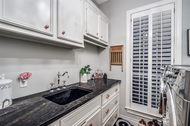 Building Photo - 16107 Wimbledon Forest Dr