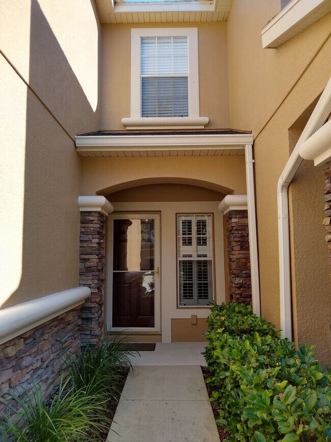 Building Photo - 3 bedroom  Ventana @ Waters Edge townhouse