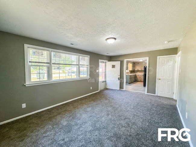 Building Photo - 416 N Kornegay St