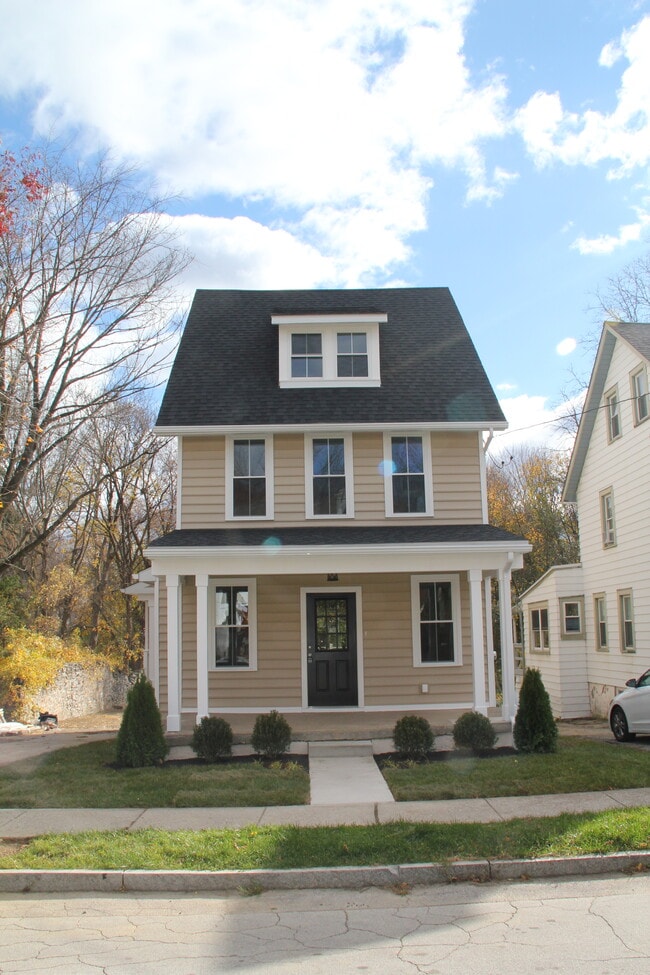 Building Photo - 55 Franklin Ave