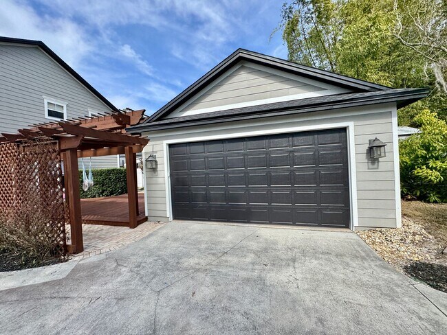 Building Photo - LUXURY RENTAL In Maitland - Winter Park Area 32751