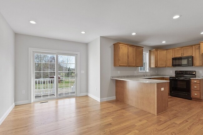 Building Photo - 149 Lowell Rd