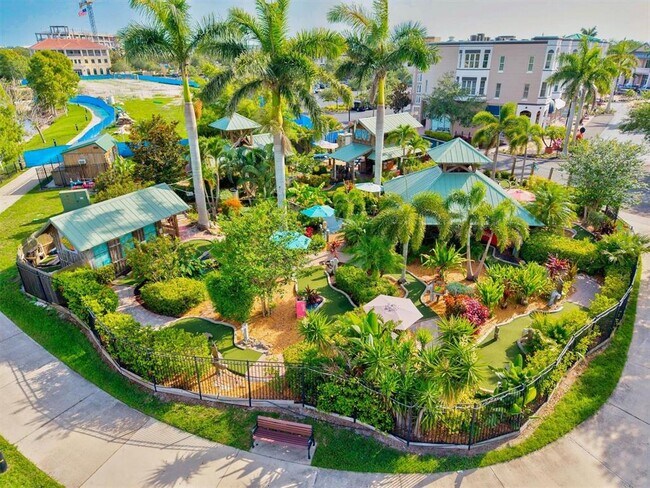 Building Photo - 16235 Pine Mist Dr