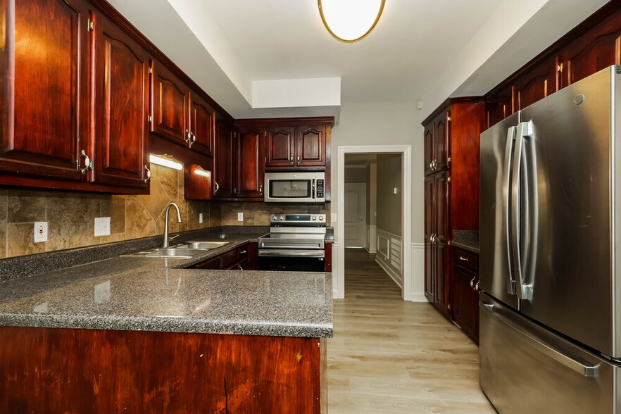 Building Photo - 2702 Soaring Eagle Ct