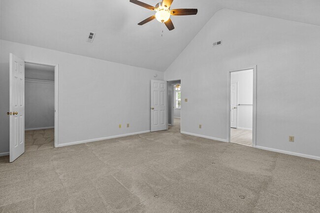 Building Photo - Charming 4-Bedroom Home for Rent in Chesapeake