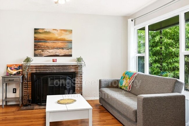 Building Photo - 3517 SE 67th Ave