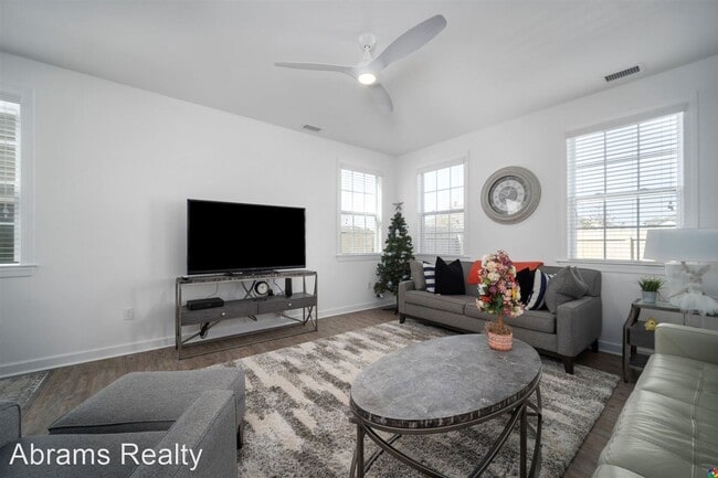 Building Photo - 4 br, 2.5 bath House - 4168 Archstone Drive