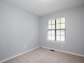 Building Photo - 4279 The Oaks Dr