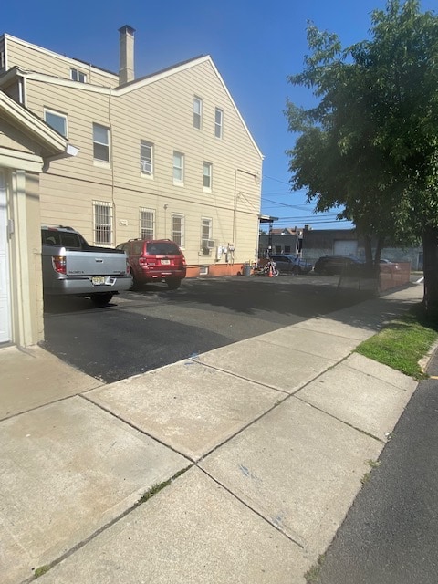 Building Photo - 416 20th Ave