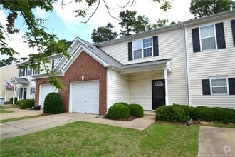 Building Photo - 3115 Manhasset Ln