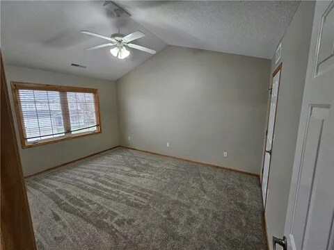 Building Photo - 2101 Meadow Ct