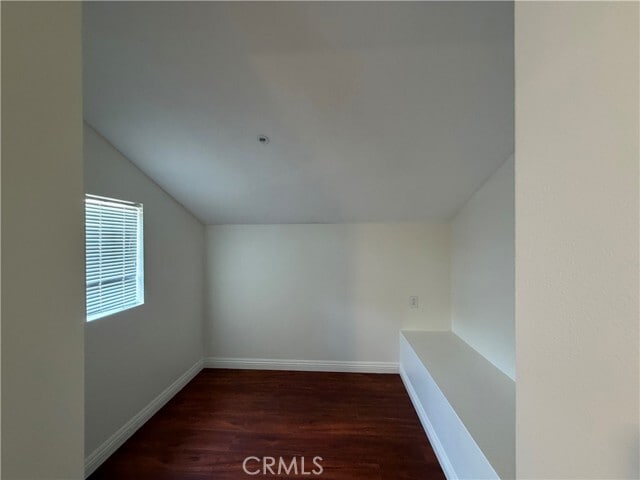 Building Photo - 5569 Hunt Club Dr