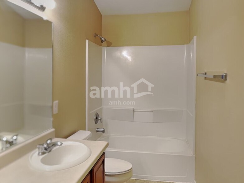 Building Photo - 209 Homestead Way