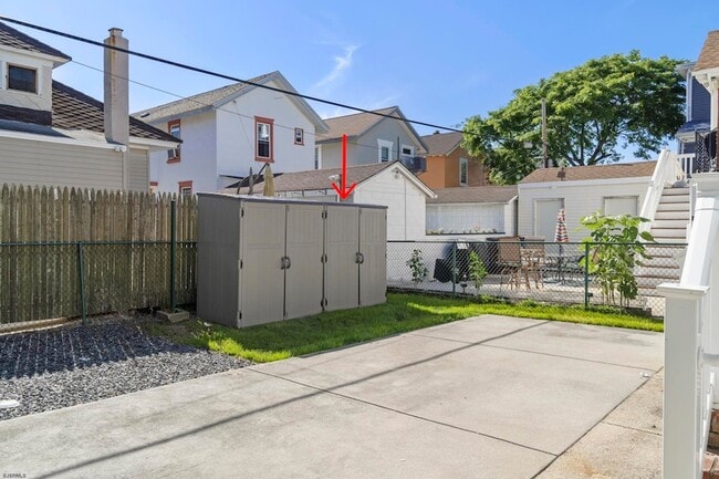 Building Photo - 118 N Rosborough Ave