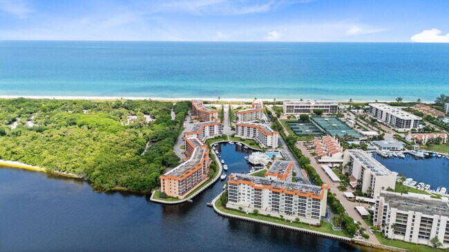Building Photo - 2871 N Ocean Blvd