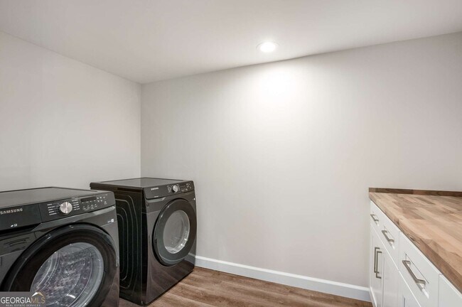 Building Photo - 3412 Belleford Ct
