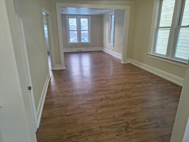 Building Photo - 1114 Cumming Ave