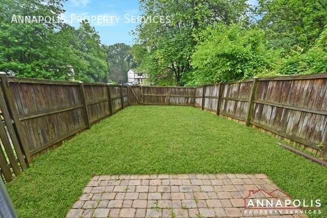 Building Photo - 1241 Birchcrest Ct